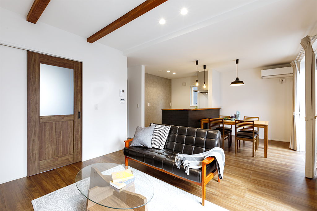 松本市今井
敷地も玄関も広々！
男前スタイルの家ギャラリー