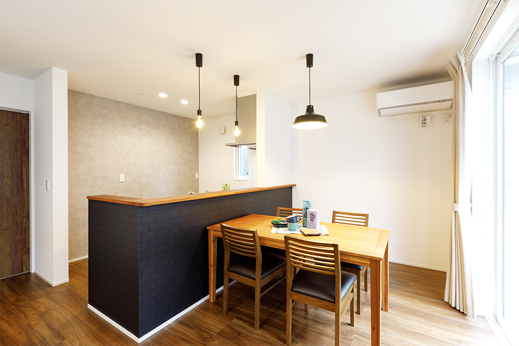 松本市今井
敷地も玄関も広々！
男前スタイルの家ギャラリー