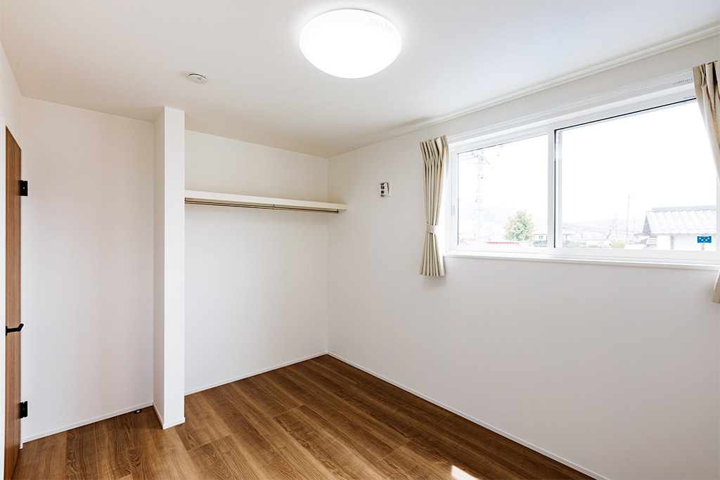 松本市里山辺
大人かわいい
ネイビー×ホワイトの家ギャラリー