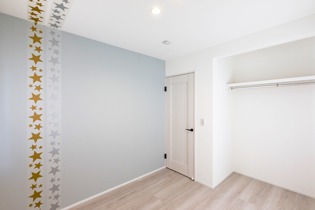 松本市島内
2 階リビングで始まる新しい生活
風景と共に暮らす家ギャラリー