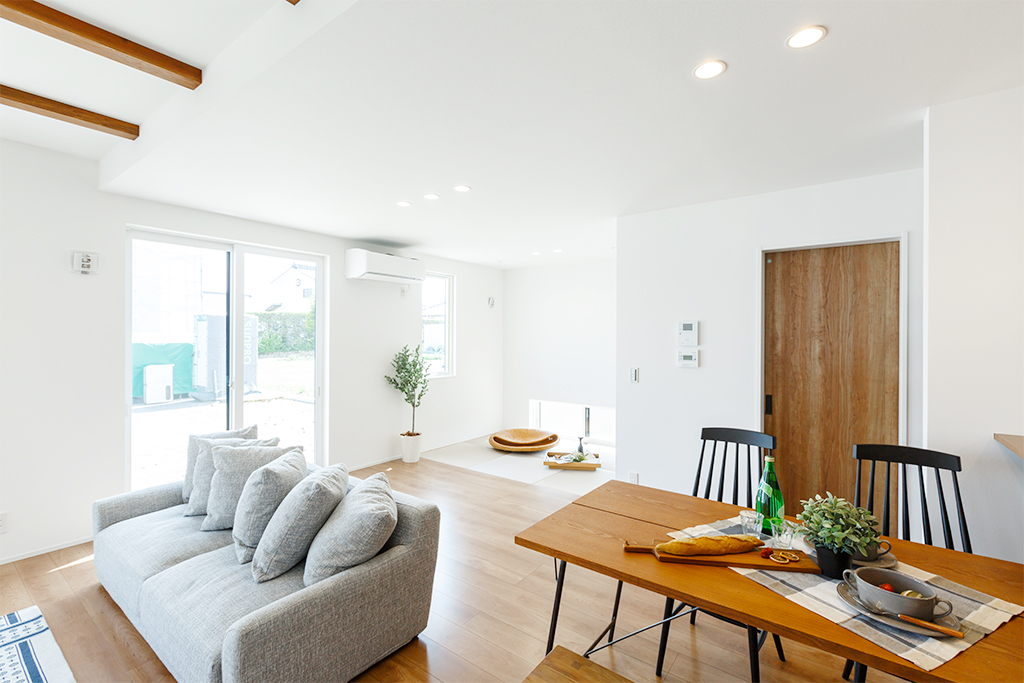 松本市 惣社西棟
大人のセンスで彩る
落ち着きある家ギャラリー