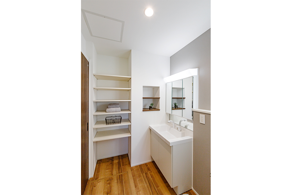 松本市 惣社西棟
大人のセンスで彩る
落ち着きある家ギャラリー