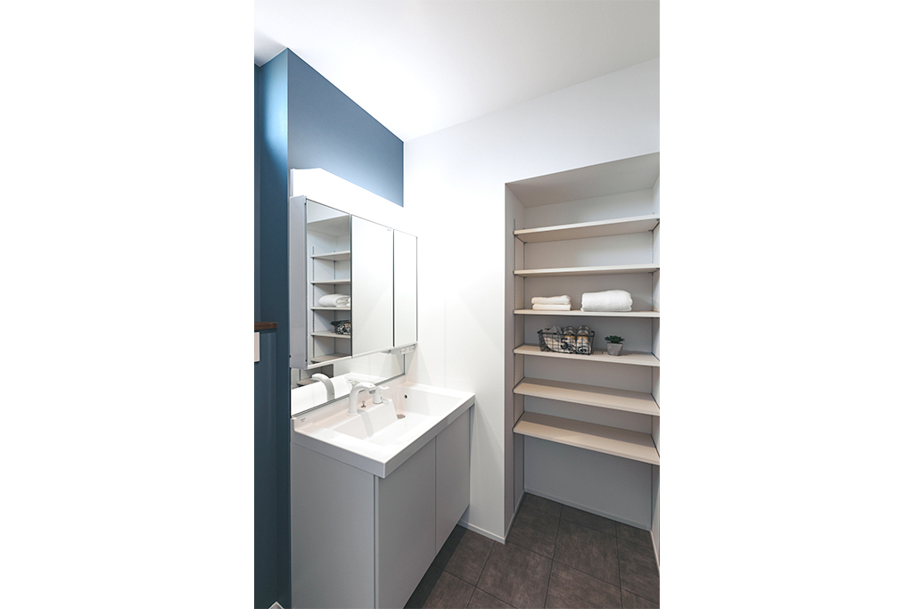 塩尻市大門幸町
洗練されたシンプルモダン
じぶんたちらしく暮らす家ギャラリー