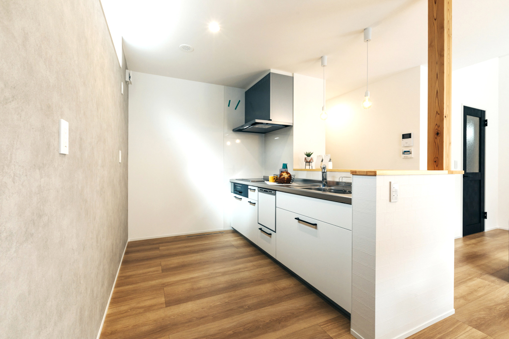 松本市 寿中
子育てしやすい周辺環境
パパ・ママに優しい家ギャラリー