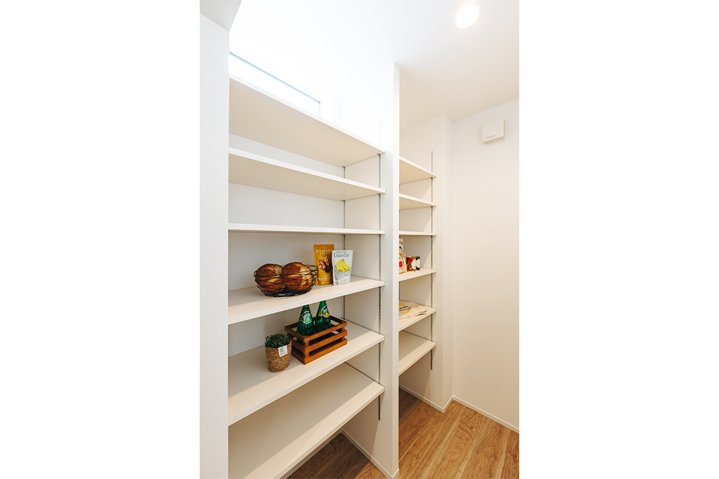 松本市 並柳北棟
家族みんなが心地よい
シックでナチュラルな家ギャラリー