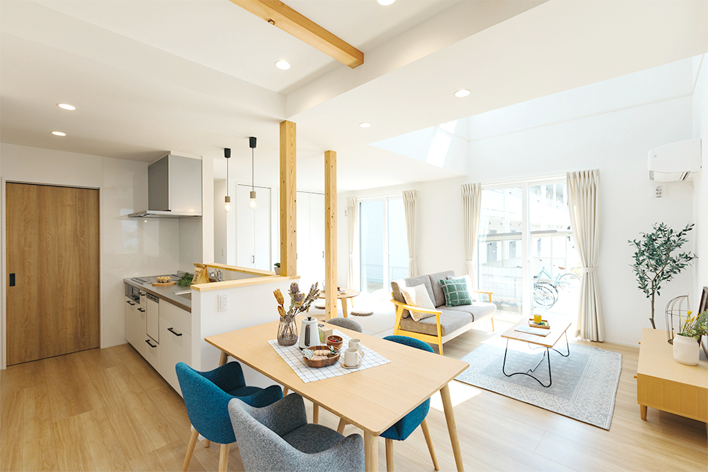 穂高柏原 西棟
家族みんなが心地よい　
シックでナチュラルな家ギャラリー